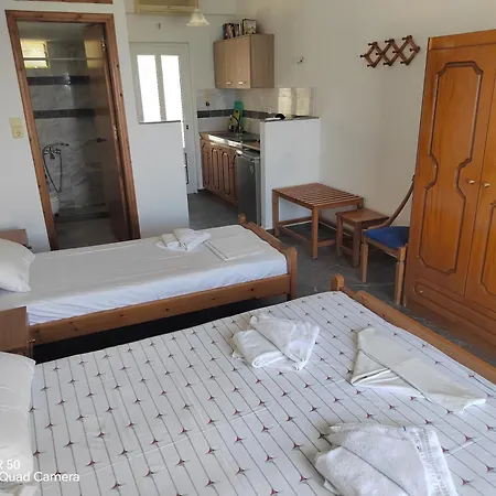 Agelos Studios Aparthotel *
